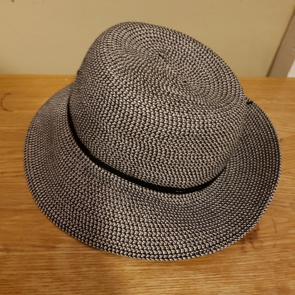 Sonoma Cute Black Beach Hat - Picture 5 of 6